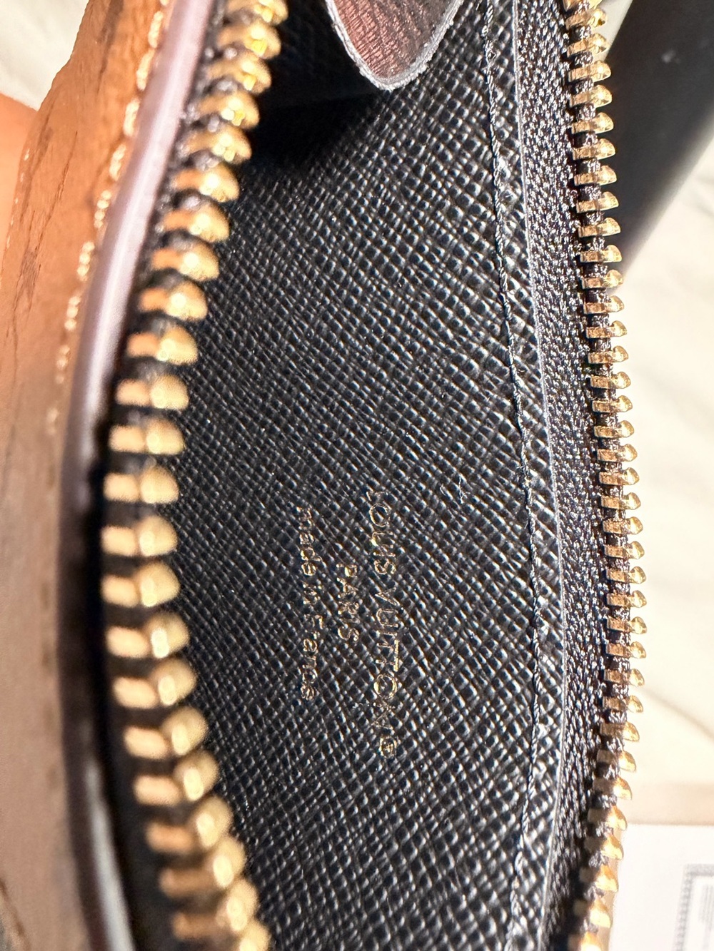 Louis Vuitton Romy Reverse Monogram Card Holder - Picture 6 of 12